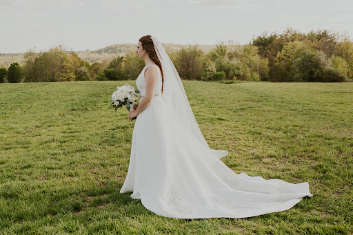 Bridal Shop «Modern Bride & Formal Shop», reviews and photos, 200 NH-101 #1, Bedford, NH 03110, USA