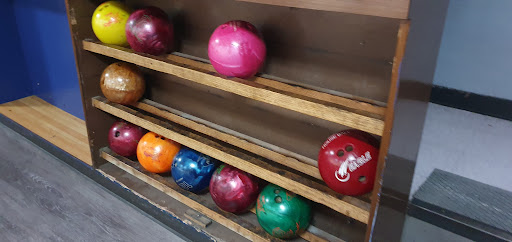 Bowling Alley «Castro Village Bowl», reviews and photos, 3501 Village Dr, Castro Valley, CA 94546, USA