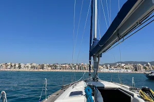 Sailing Tour Barcelona: alquiler barco Barcelona - boat trip Barcelona image