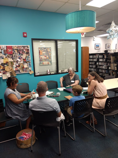 Used Book Store «Recycled Reads Bookstore, Austin Public Library», reviews and photos