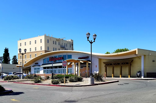 Drug store Oakland