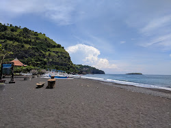Φωτογραφία του Bugbug Beach παροχές περιοχής