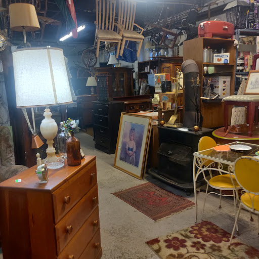 Thrift Store «Barn Auction House», reviews and photos, 440 W Chester Pike, Ridley Park, PA 19078, USA