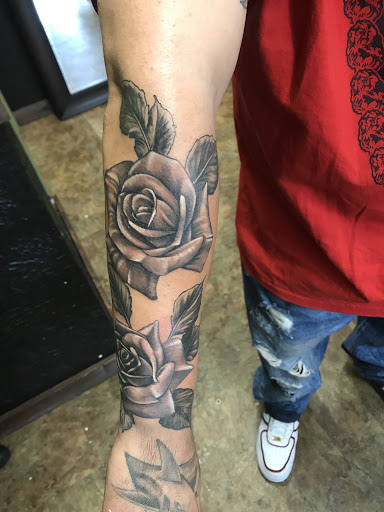 Tattoo Shop «Cyclops Tattoos», reviews and photos, 1406 Fruitvale Blvd, Yakima, WA 98902, USA