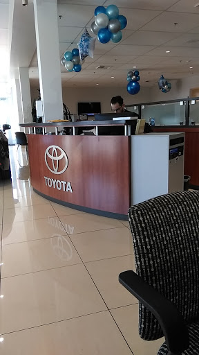 Toyota Dealer «Toyota Of Whittier», reviews and photos, 14577 Whittier Blvd, Whittier, CA 90605, USA