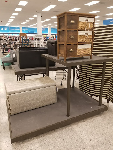 Shopping Mall «Southern Plaza Shopping Center», reviews and photos, 4200 S East St, Indianapolis, IN 46227, USA