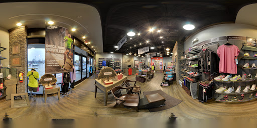 Shoe Store «New Balance Fairlawn», reviews and photos, 2691 W Market St, Fairlawn, OH 44333, USA