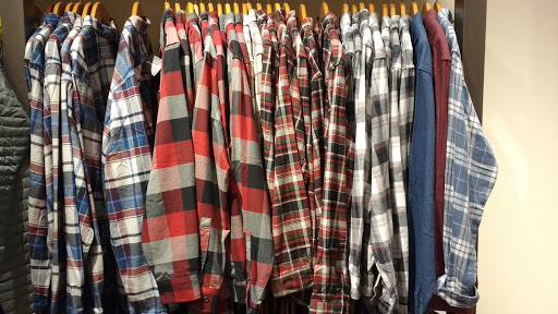 Eddie Bauer, 3305 W Main St, Norman, OK 73072, USA, 