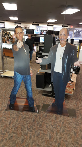 Jewelry Store «American Jewelry & Loan - Detroit», reviews and photos, 20450 Greenfield Rd, Detroit, MI 48235, USA