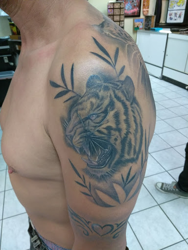 Tattoo Shop «Unlimited Tattoo», reviews and photos, 359 S Irwindale Ave, Azusa, CA 91702, USA