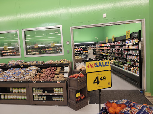 Grocery Store «Food Lion», reviews and photos, 250 W Mills St Unit 5, Columbus, NC 28722, USA