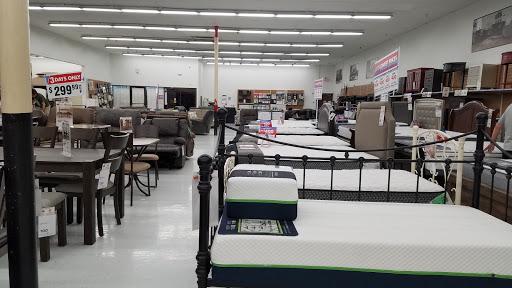 Discount Store «Big Lots», reviews and photos, 15 E 6th St, Bellevue, KY 41073, USA