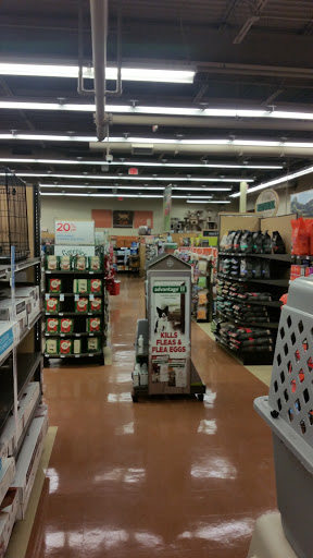 Pet Supply Store «Petco Animal Supplies», reviews and photos, 4908 Kingston Pike, Knoxville, TN 37919, USA