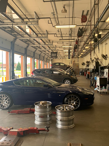 Tire Shop «Firestone Complete Auto Care», reviews and photos, 500 S Schmale Rd, Carol Stream, IL 60188, USA