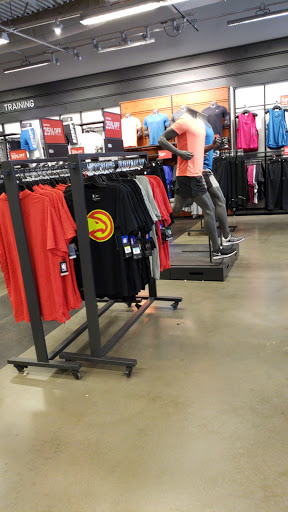 Clothing Store «Nike Factory Store», reviews and photos, 915 Ridgewalk Pkwy #200, Woodstock, GA 30188, USA
