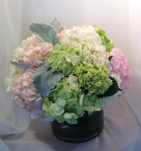 Florist «Guilford White House Florist», reviews and photos, 966 Boston Post Rd, Guilford, CT 06437, USA