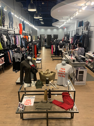 Shopping Mall «The Shops at Chestnut Hill», reviews and photos, 199 Boylston St, Chestnut Hill, MA 02467, USA