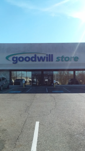 Goodwill Store Whitehall, 52 Robinwood Ave, Columbus, OH 43213, USA, 