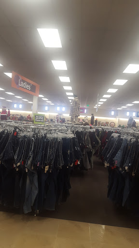 Thrift Store «Discover Goodwill Powers Retail Center», reviews and photos