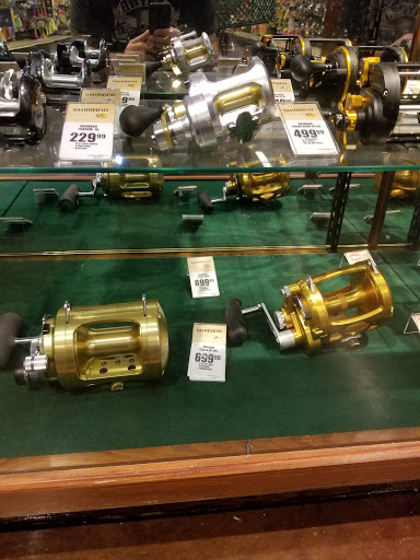 Sporting Goods Store «Bass Pro Shops», reviews and photos, 1000 Basspro Dr, Houston, TX 77047, USA