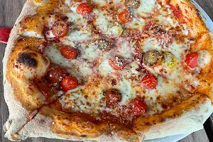 Pizzeria lorenzo image