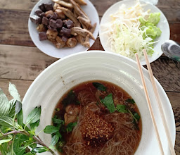 ร้านก๋วยเตี๋ยวไก่เฮียไกร บุฟเฟ่ต์ photo