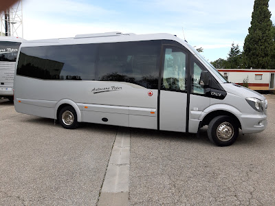 Teper Mini Bus Services à Les Pennes-Mirabeau