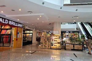 NU Empire Shopping Gallery image