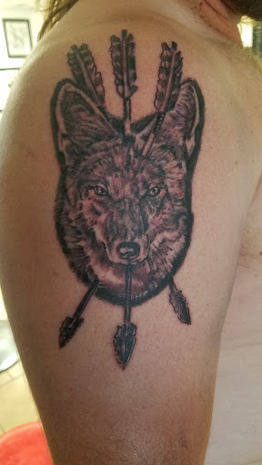 Tattoo Shop «magnum opus tattoo company», reviews and photos, 1817 Padre Blvd #4, South Padre Island, TX 78597, USA