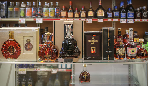 Liquor Store «Pershing Liquors», reviews and photos, 5660 N Pershing Ave, Stockton, CA 95207, USA