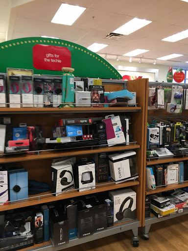 Department Store «T.J. Maxx», reviews and photos, 3445 Princeton Rd, Hamilton, OH 45011, USA