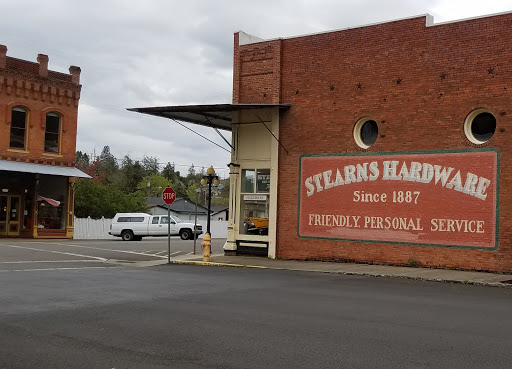 Stearns True Value Hardware in Oakland, Oregon