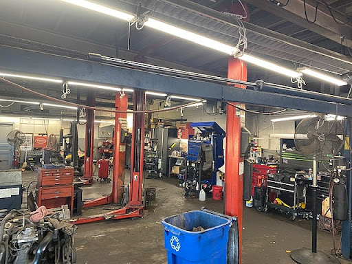 Auto Repair Shop «Advanced Auto Service», reviews and photos, 105 S Indiana Ave, Sellersburg, IN 47172, USA