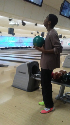 Bowling Alley «Collins Bowling Centers Inc.», reviews and photos, 205 Southland Dr, Lexington, KY 40503, USA