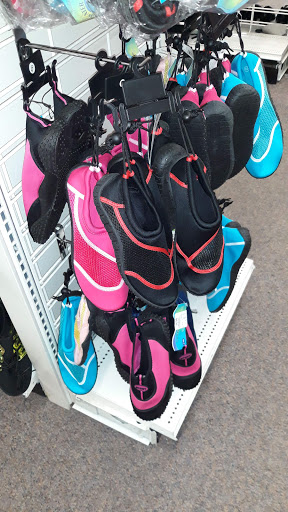 Shopping Mall «Great Western Shopping Center», reviews and photos, 240 N Wilson Rd, Columbus, OH 43204, USA