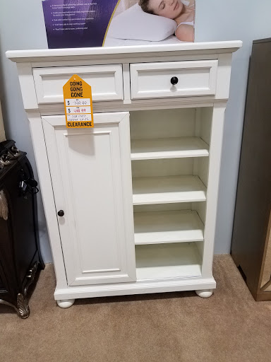 Furniture Store «Value City Furniture», reviews and photos, 3355 Mall Loop Dr, Joliet, IL 60431, USA