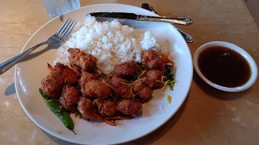 Orange Chicken, White Rice and Veggies 😛 / Sauce on the side 🫡