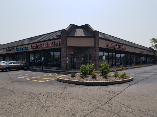 Beauty Salon «AAraish Salon & Eyebrow Threading Schaumburg Facial», reviews and photos, 755 W Golf Rd, Schaumburg, IL 60194, USA