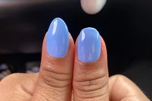 Hollywood Nails image