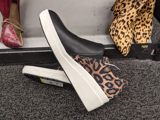 Department Store «Last Chance Clearance Store», reviews and photos, 1919 E Camelback Rd, Phoenix, AZ 85016, USA