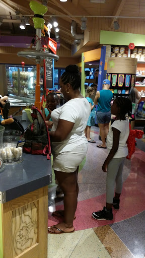 Department Store «Bon-Ton», reviews and photos, 443 E Main St, Westfield, MA 01085, USA