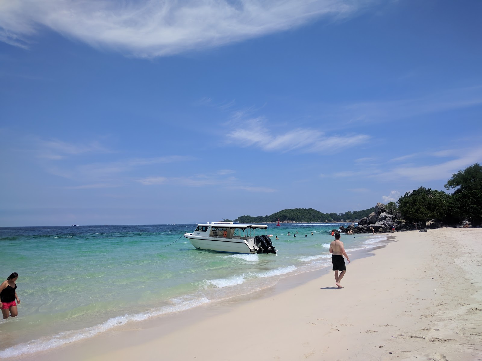 Photo of Ta Yai Beach and the settlement