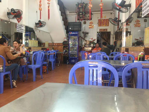 Tiệm ăn Quảng Đông