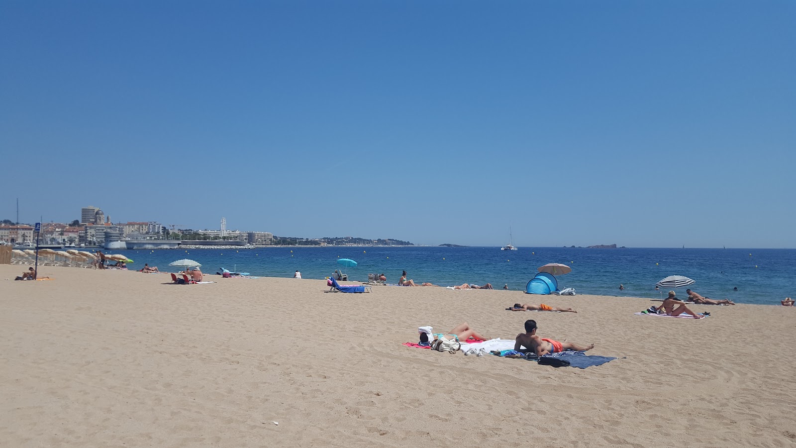 Fotografija Plaža Frejus udobje območja