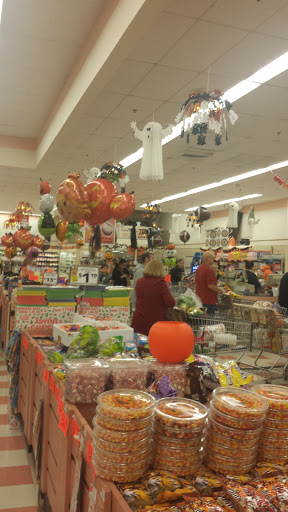 Grocery Store «Market Basket», reviews and photos, 240 Broadway, Raynham, MA 02767, USA