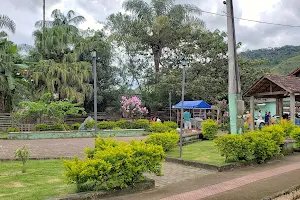 Praça de Patrimônio da Penha image