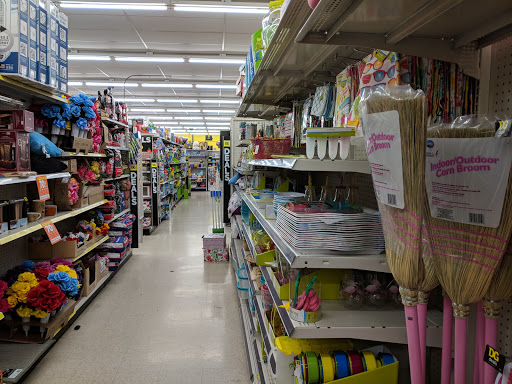 Discount Store «Dollar General», reviews and photos, 533 E Fifth St, Washington, MO 63090, USA