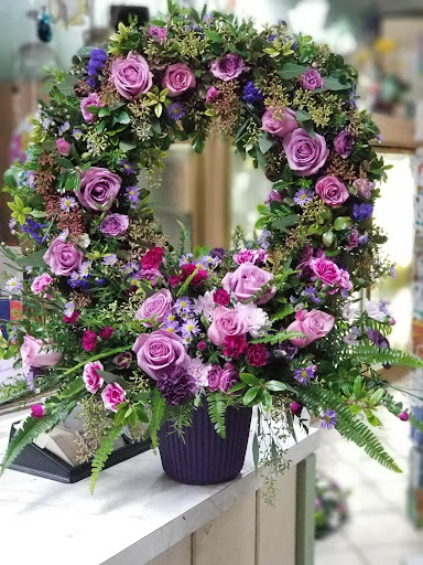 Florist «AAA Florist», reviews and photos, 1277 W 6th St, Corona, CA 92882, USA