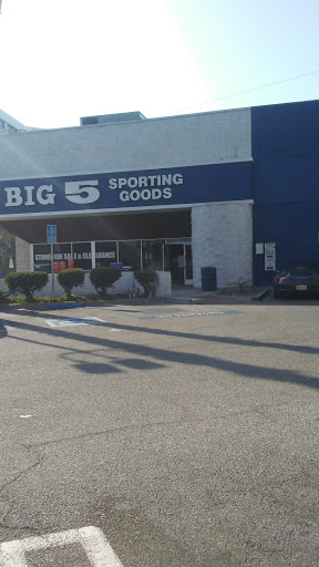Sporting Goods Store «Big 5 Sporting Goods - Wilshire», reviews and photos, 6601 Wilshire Blvd, Los Angeles, CA 90048, USA
