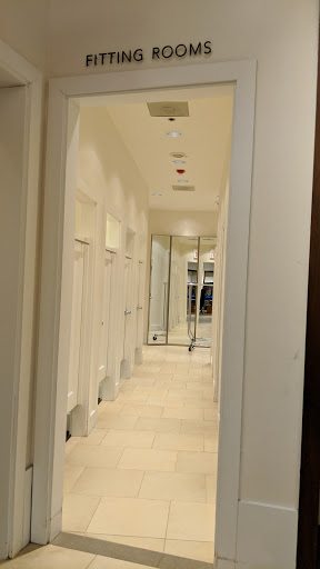 Banana Republic, 44 Main St, Westport, CT 06880, USA, 